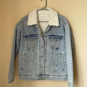 Women’s PacSun Sherpa-lined denim jacket - NWOT - size XS/S (oversized fit)